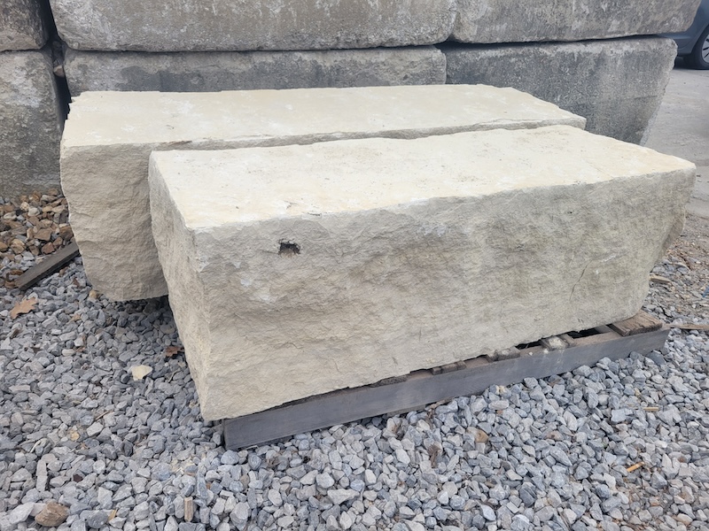 Kansas Cream Seating Slabs