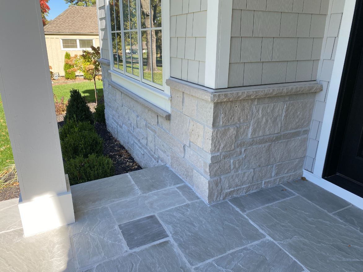 Dove Gray Dimensional Veneer Wainscot on a home