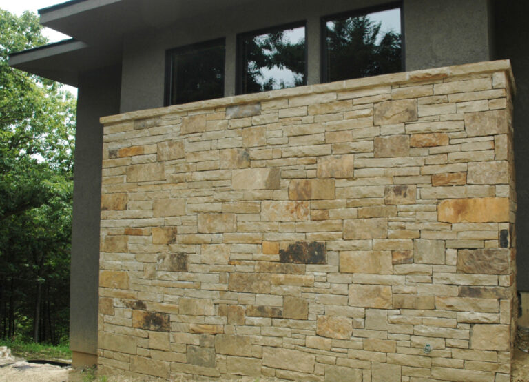 James Creek Blend Thin Veneer on a home exterior